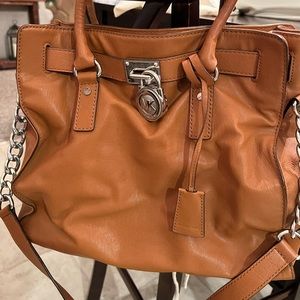 Michael kors camel tote